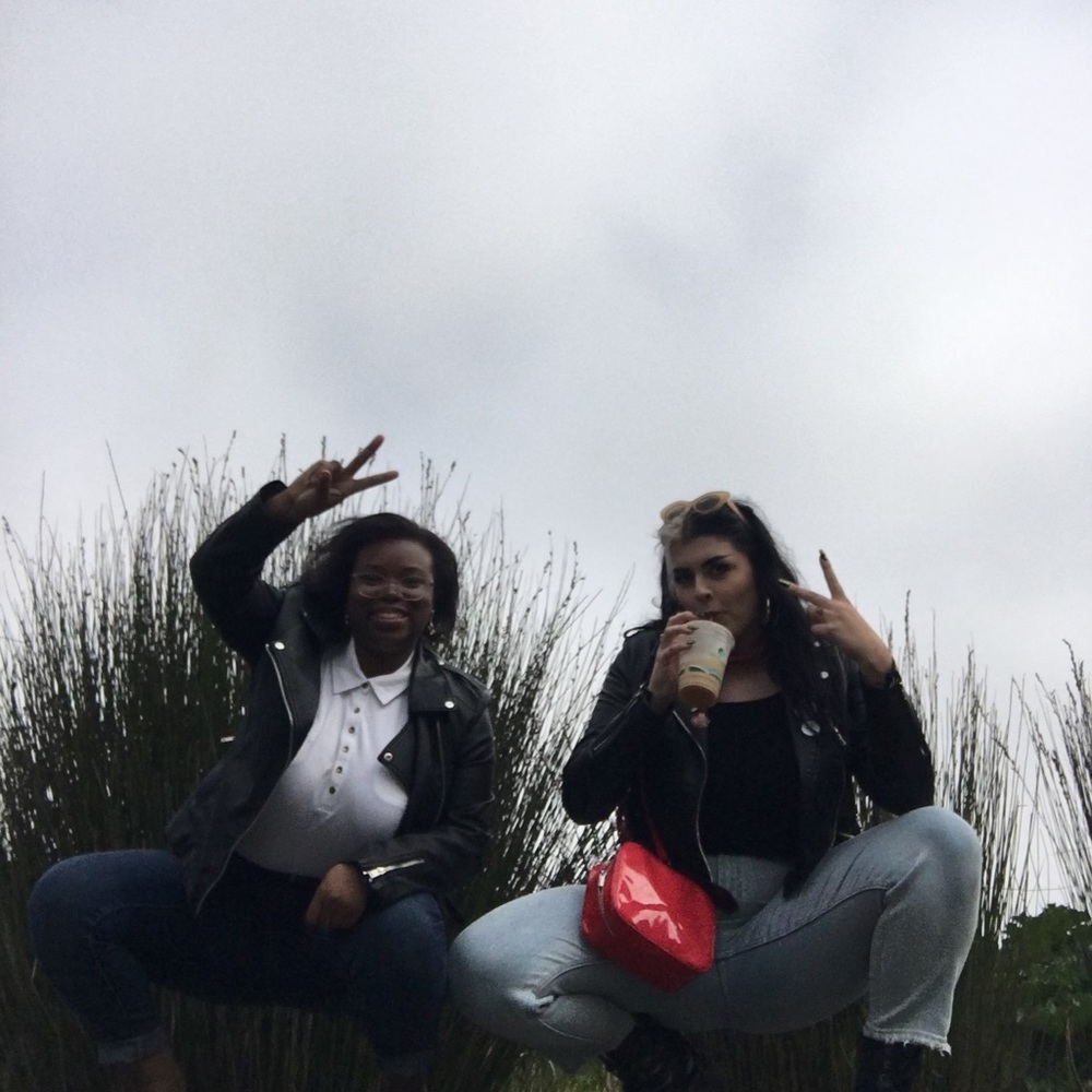 Meet your Posher, Maya